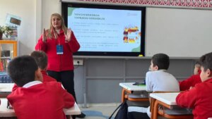 mebden es zamanli tahliye tatbikati 18 milyon ogrenci katildi A8EDI7zB.jpg