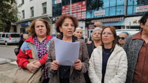 zonguldak chp merkez ilce kadin kollari yoneticisi ve uyesi 10 kadin gorevlerinden istifa etti pcHY9tIT.jpg